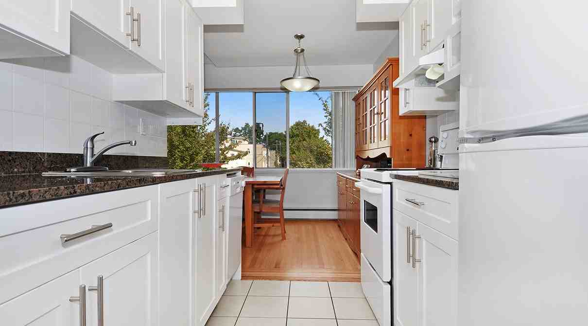 Hollies - Photo 3 of 7