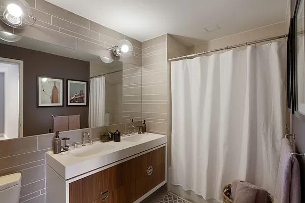 W 45th St #1002 - Photo 4 of 20