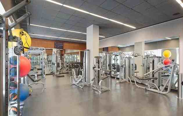 W 45th St #1112 - Photo 5 of 18