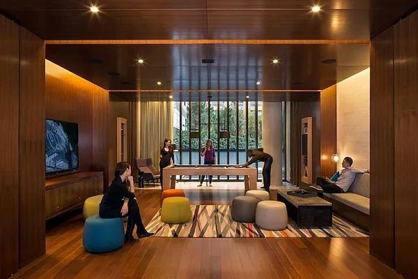 W 45th St #516 - Photo 7 of 20