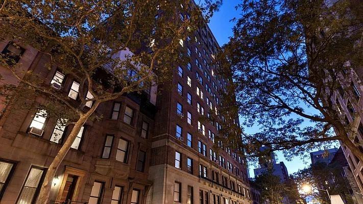 W 71st St #11E - Photo 4 of 20