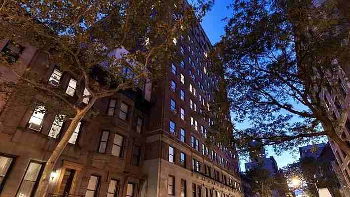 W 71st St #14M - Photo 4 of 20