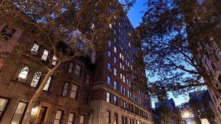 W 71st St #14A - Photo 4 of 20