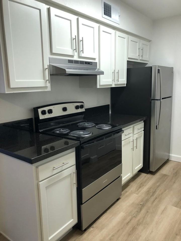 Saguaro Villas - Photo 2 of 16