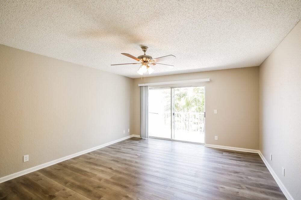 18164 Blue Lake Way - Photo 4 of 17