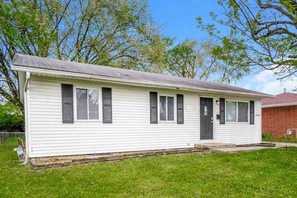 2883 Key Pl - Photo 3 of 16