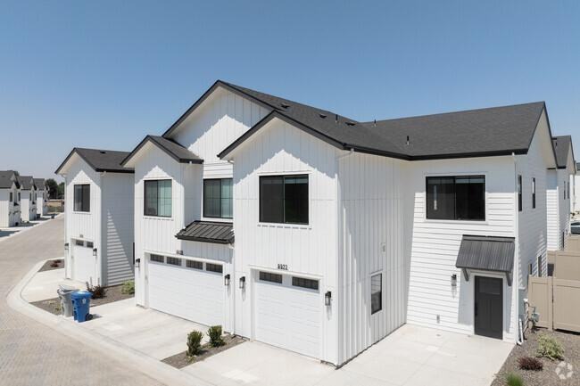 8925 W State St - Photo 4 of 22