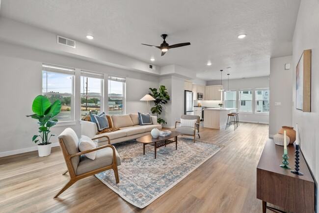 8925 West State Street