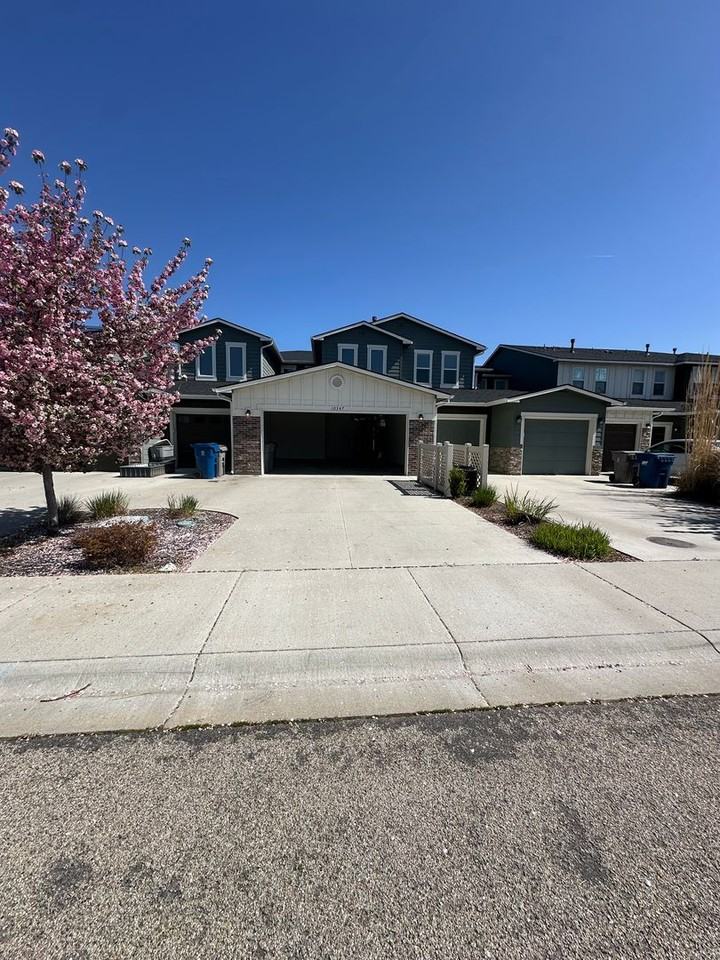 10347 W Carlton Bay Dr - Photo 2 of 48