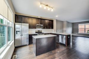 featured image of 25 Clay Ave