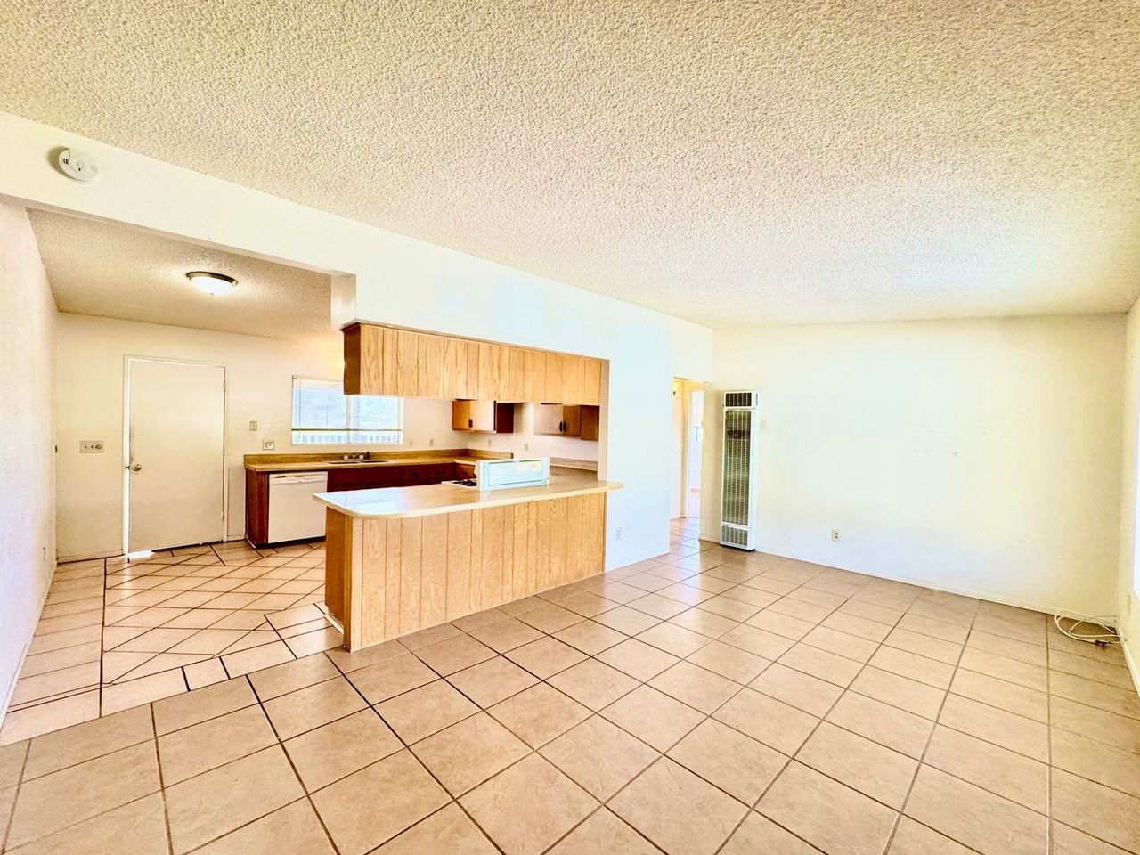 9177 Navajo Trl - Photo 3 of 13