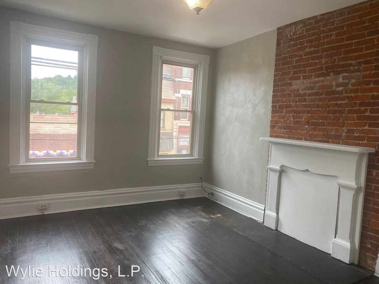 5114 Butler St - Photo 2 of 8