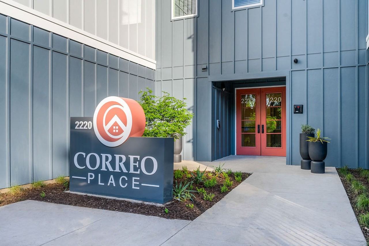 Correo Place - Photo 4 of 41