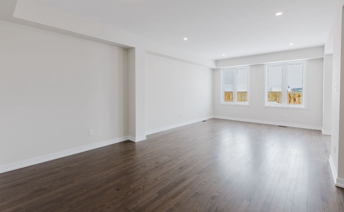 525 Oldenburg Ave #1 - Photo 2 of 10