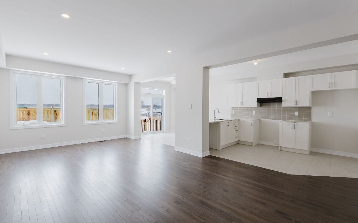 525 Oldenburg Ave #1 - Photo 3 of 10