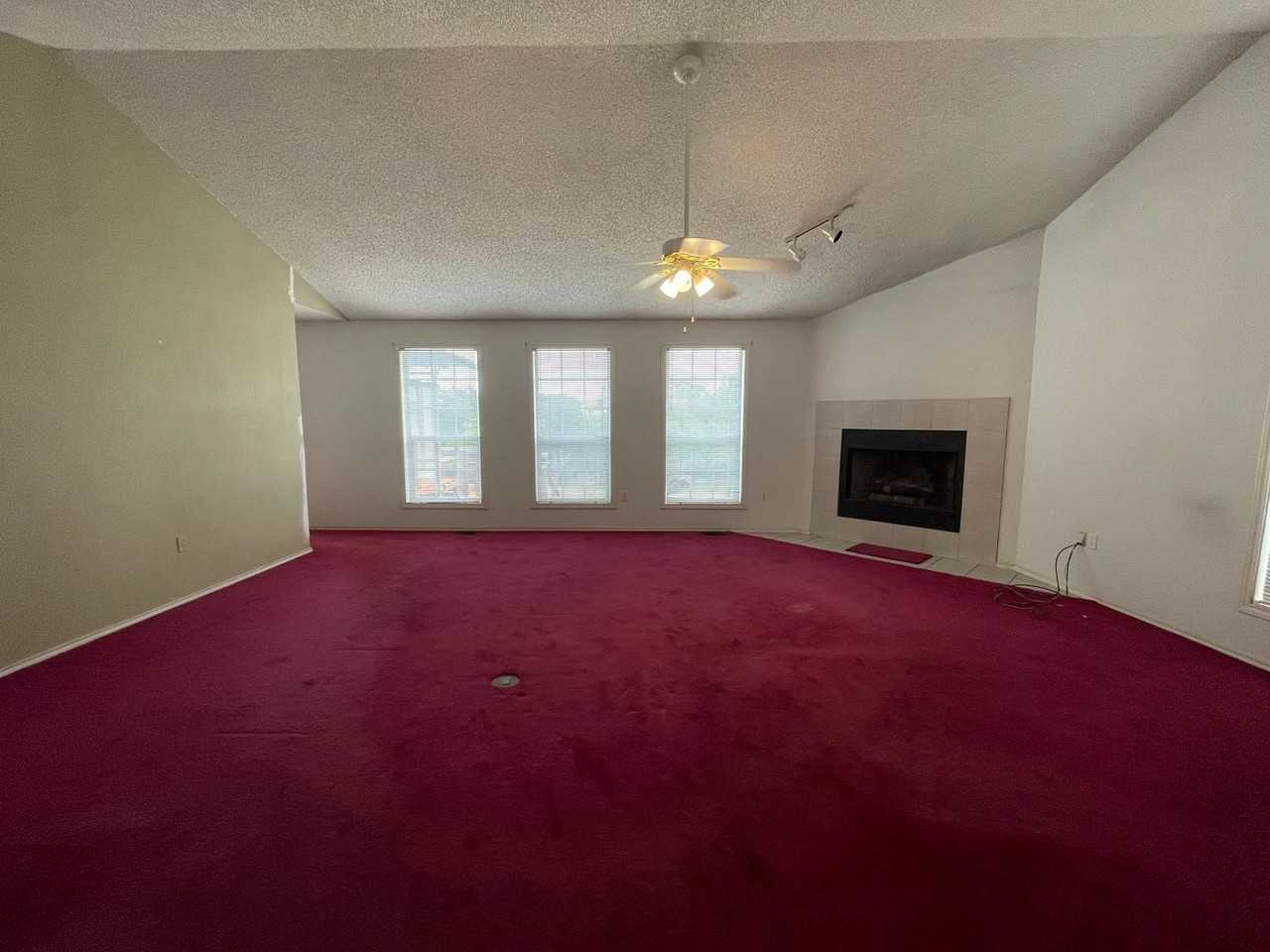 1026 Rambling Dr - Photo 4 of 29