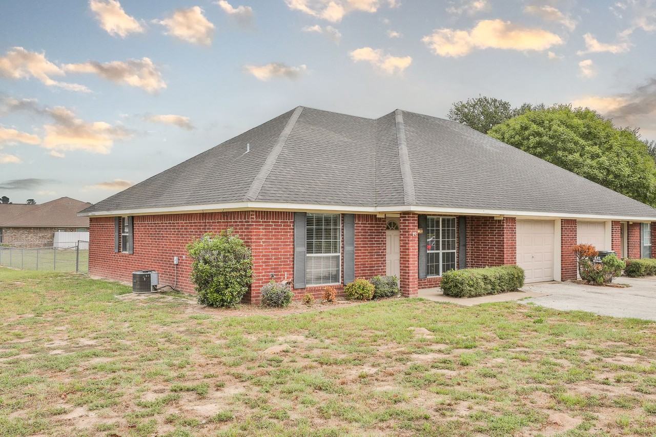 12422 County Road 499 - Photo 3 of 30