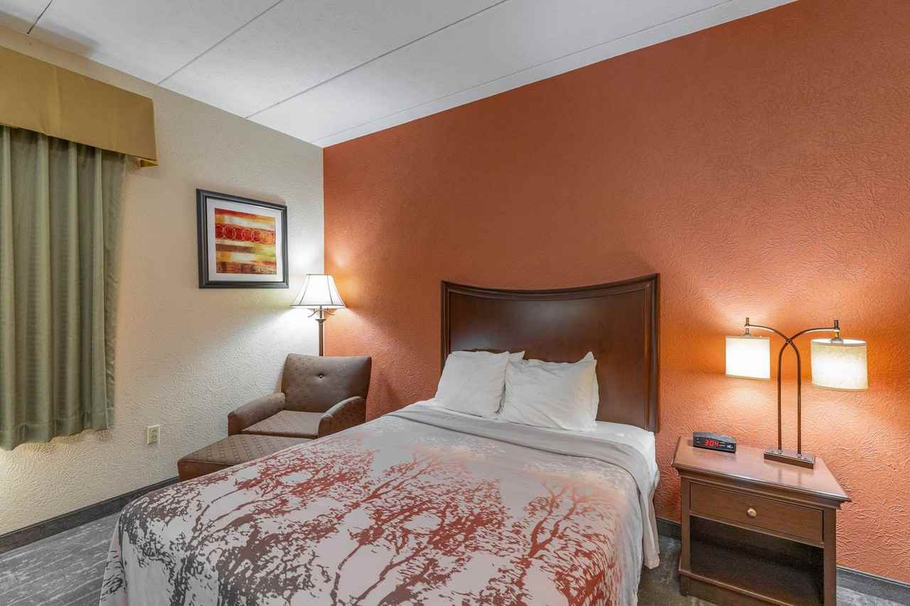 Premier Studio Apartments - Photo 3 of 12