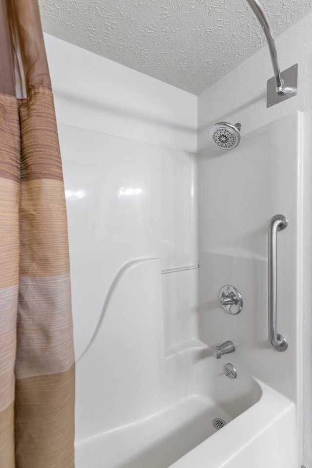 Premier Studio Apartments - Photo 6 of 12