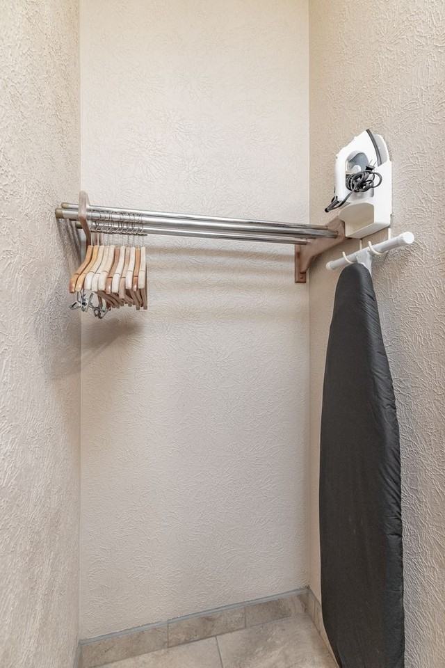 Premier Studio Apartments - Photo 7 of 12