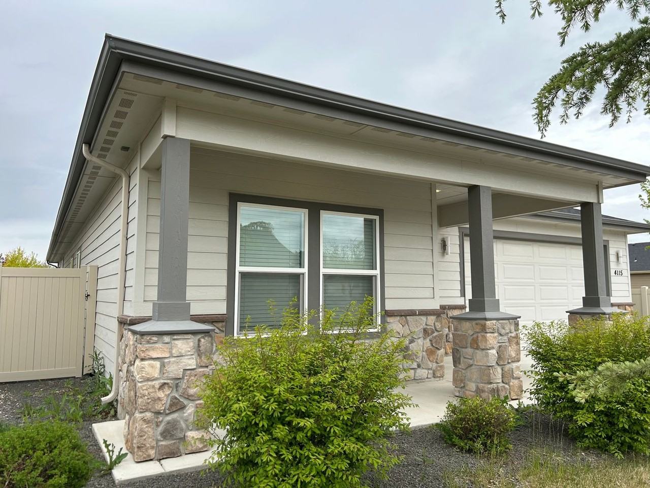 4115 S Lava Springs Loop - Photo 3 of 43