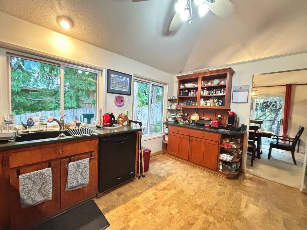 16565 Sw Greenland Dr - Photo 3 of 39