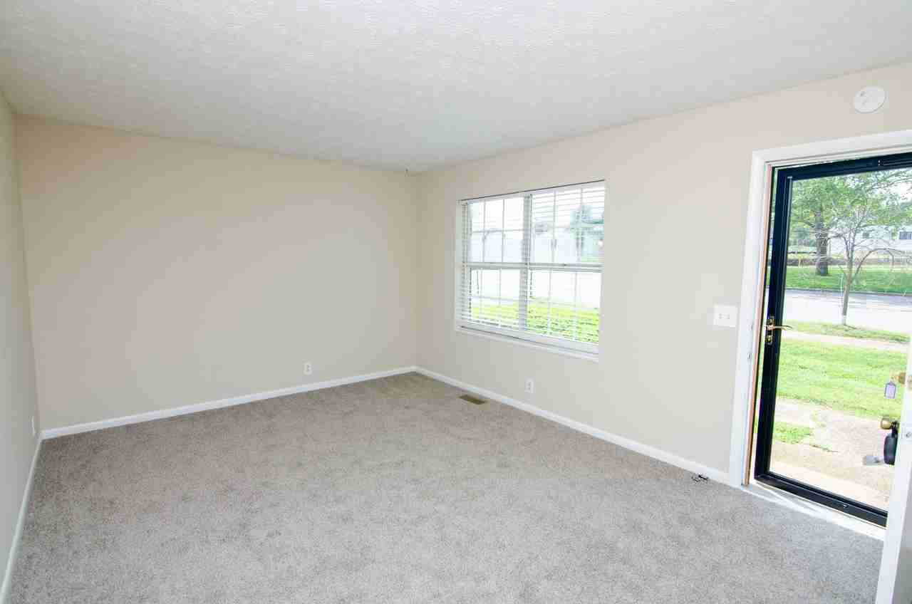 2036 10th Ave S - Photo 2 of 15