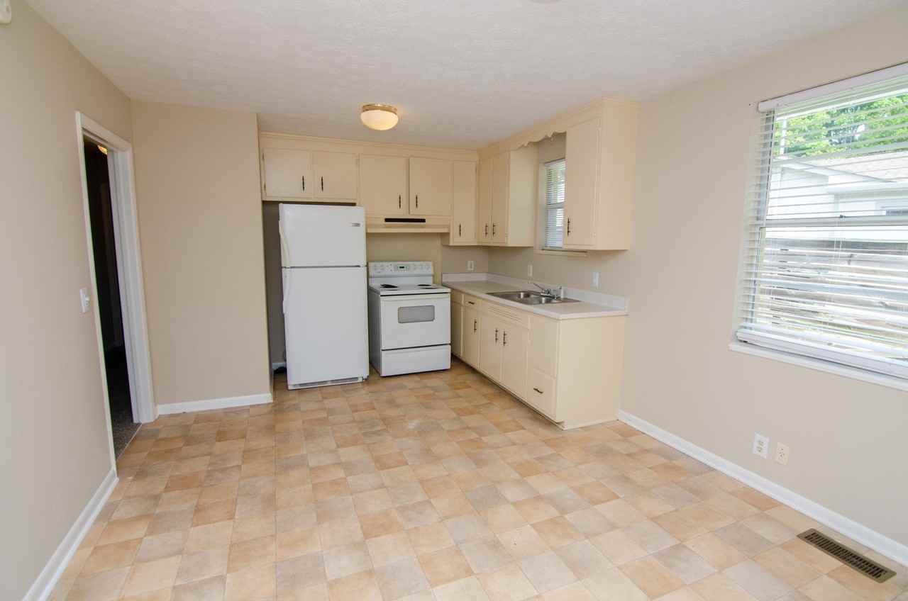 2036 10th Ave S - Photo 4 of 15