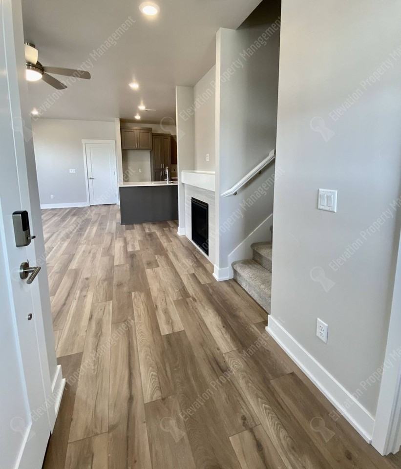 3035 Ne Red Jasper Pl - Photo 2 of 39