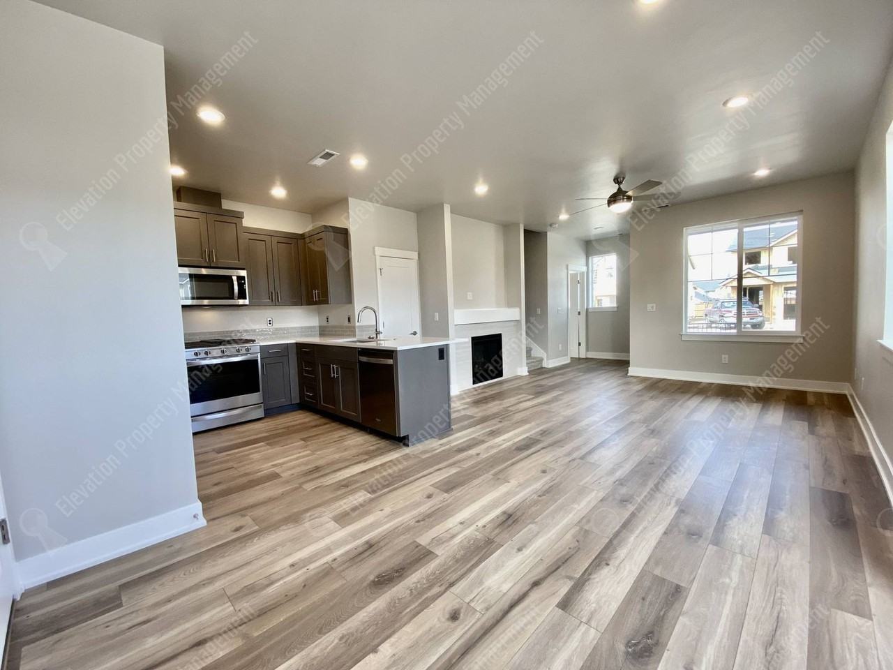 3035 Ne Red Jasper Pl - Photo 4 of 39