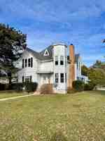 featured image of 2707 Forest Ave