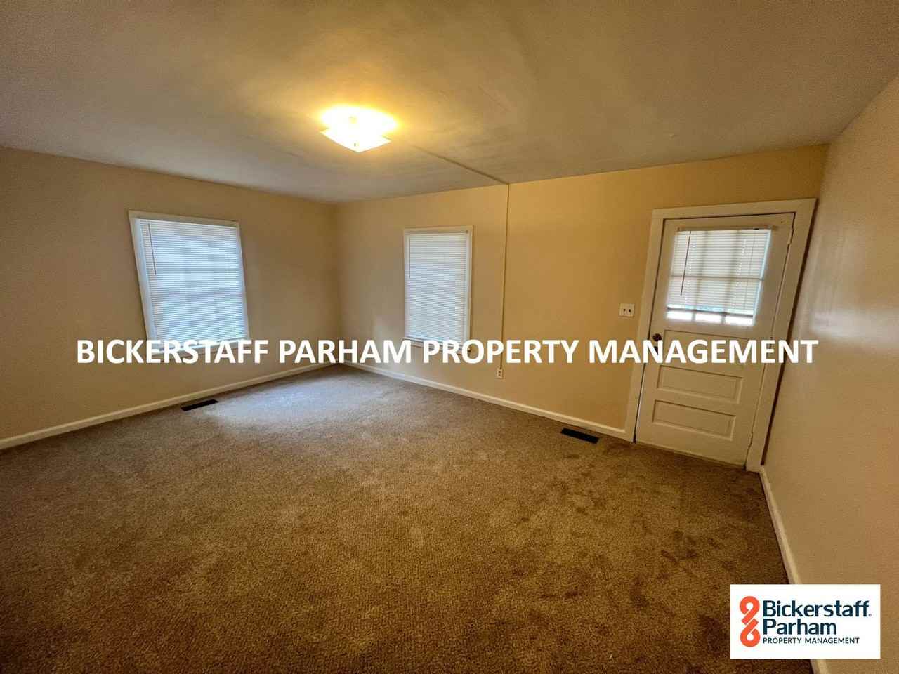 1148 Dozier St - Photo 4 of 9