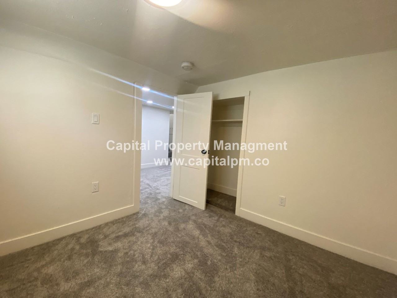 915 E Crandall Ave - Photo 5 of 18
