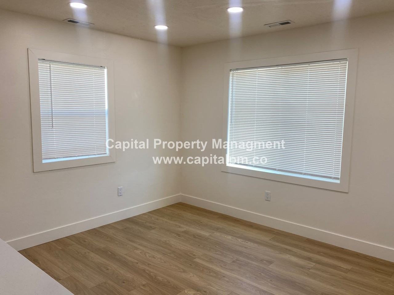 915 E Crandall Ave - Photo 6 of 18