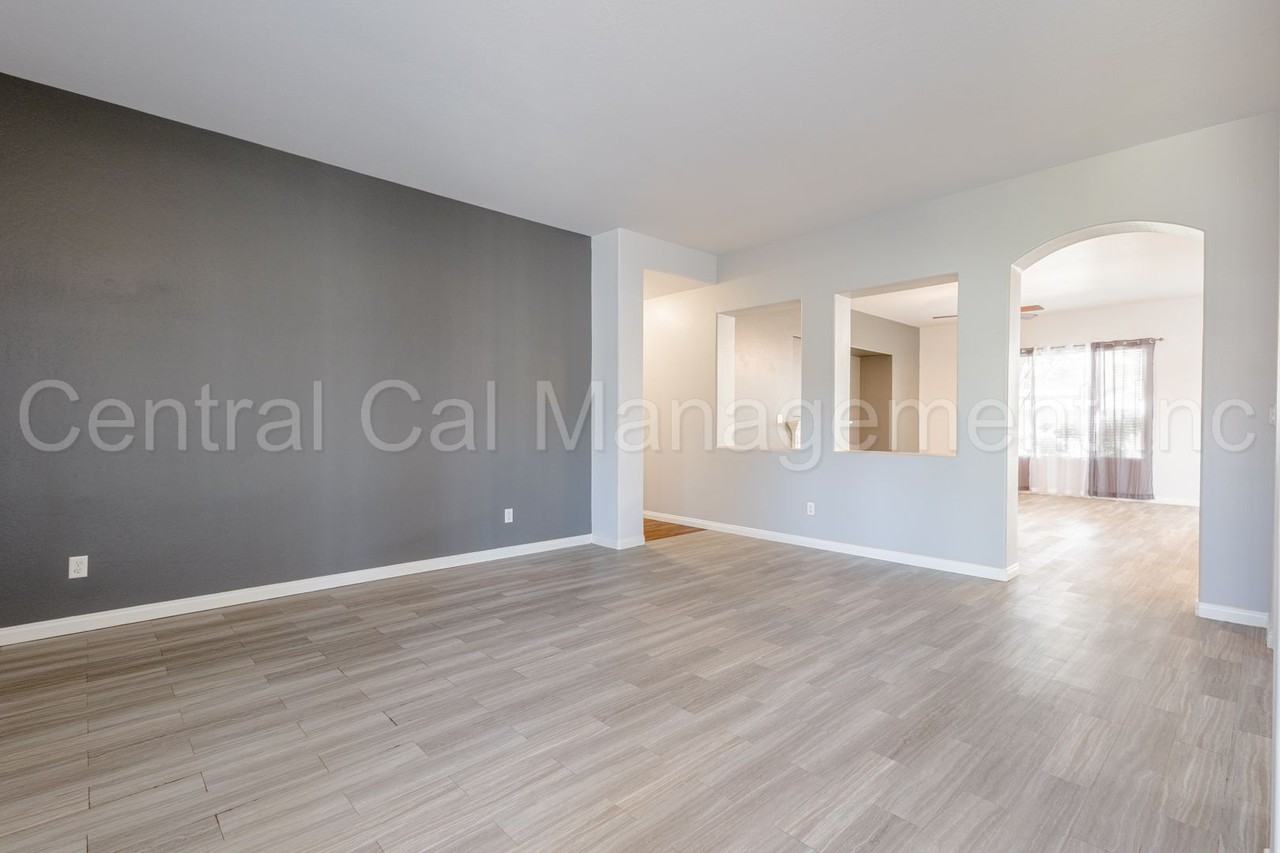 11019 Vista De Cally Dr - Photo 3 of 31