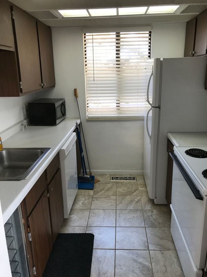 2101 Melrose Dr - Photo 6 of 27