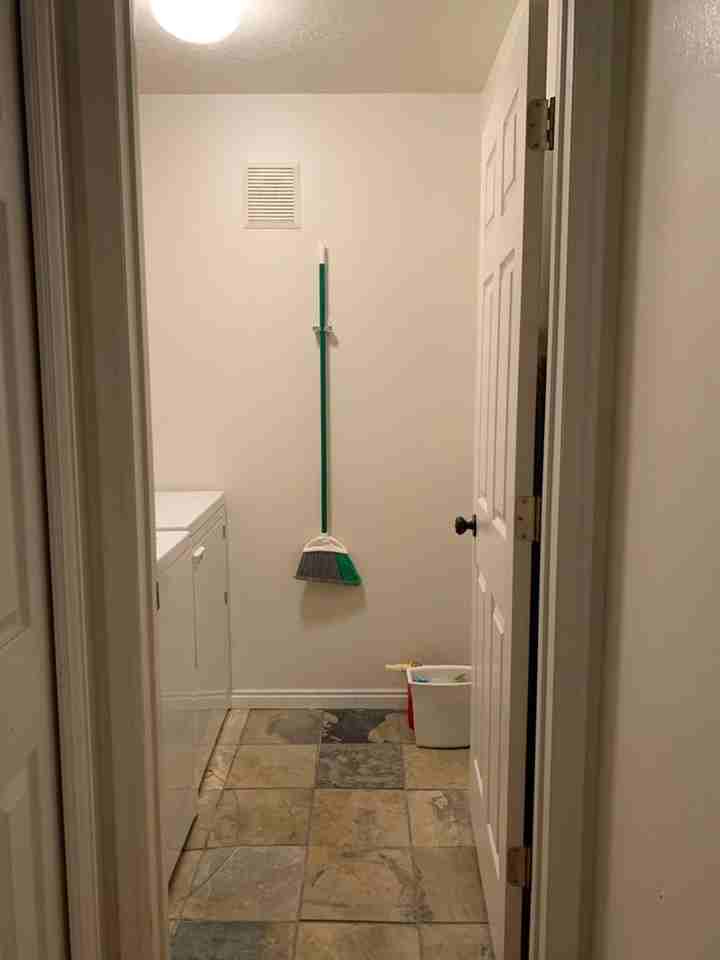 255 N 300 W - Photo 7 of 23