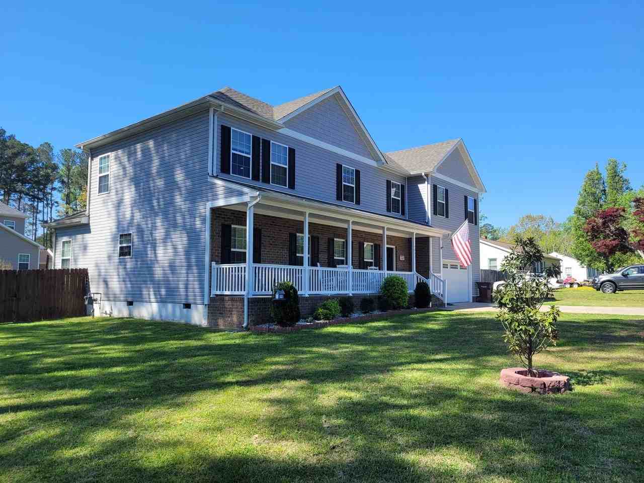 4033 Woodland Dr - Photo 2 of 50