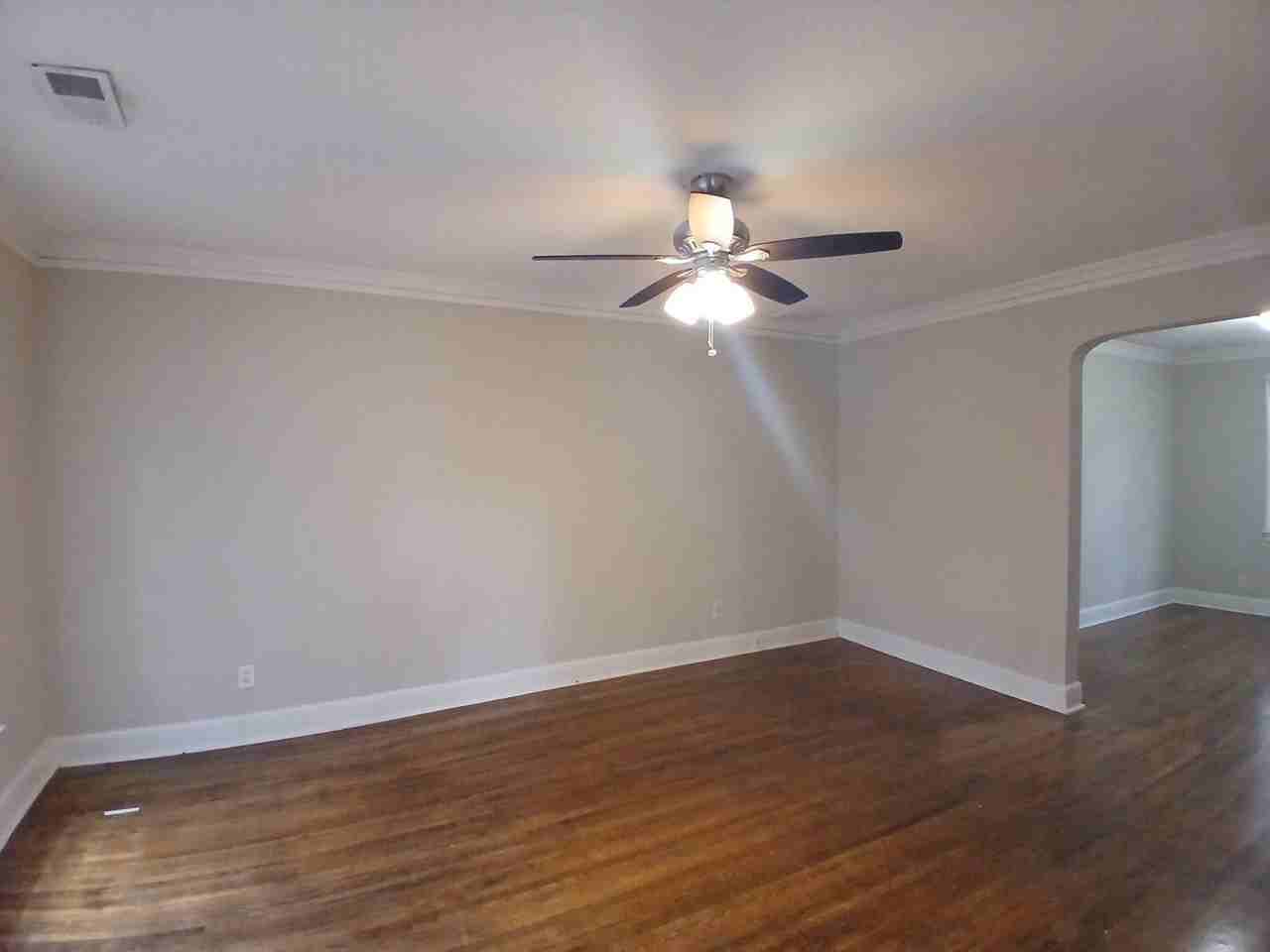 1019 Little John Rd - Photo 3 of 11