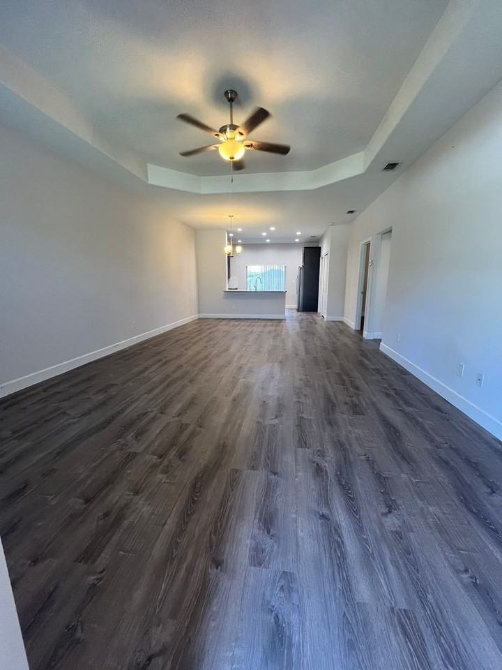 38 Pine Hill Ln Unit B - Photo 3 of 16