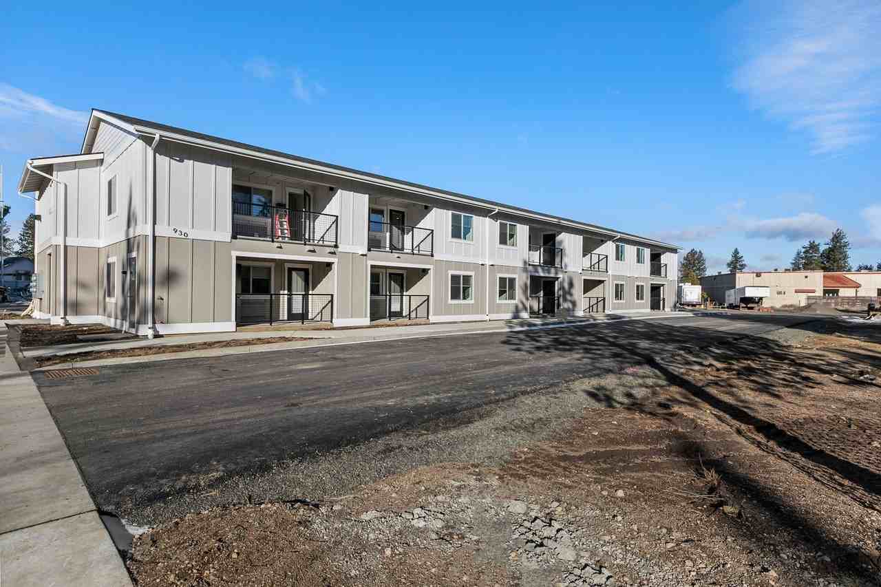 188- Oxbow Flats Building C - Photo 3 of 48