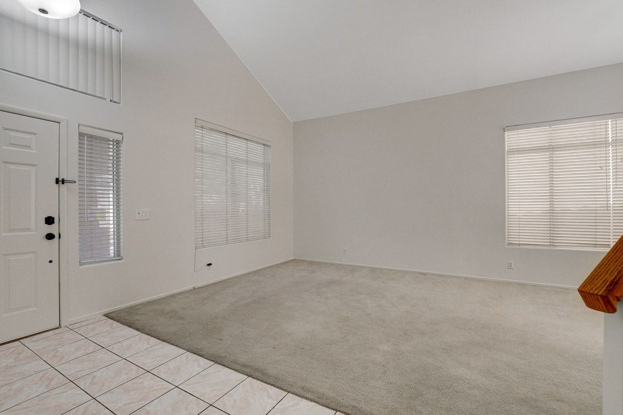 8621 Sierra Cima Ln - Photo 3 of 31