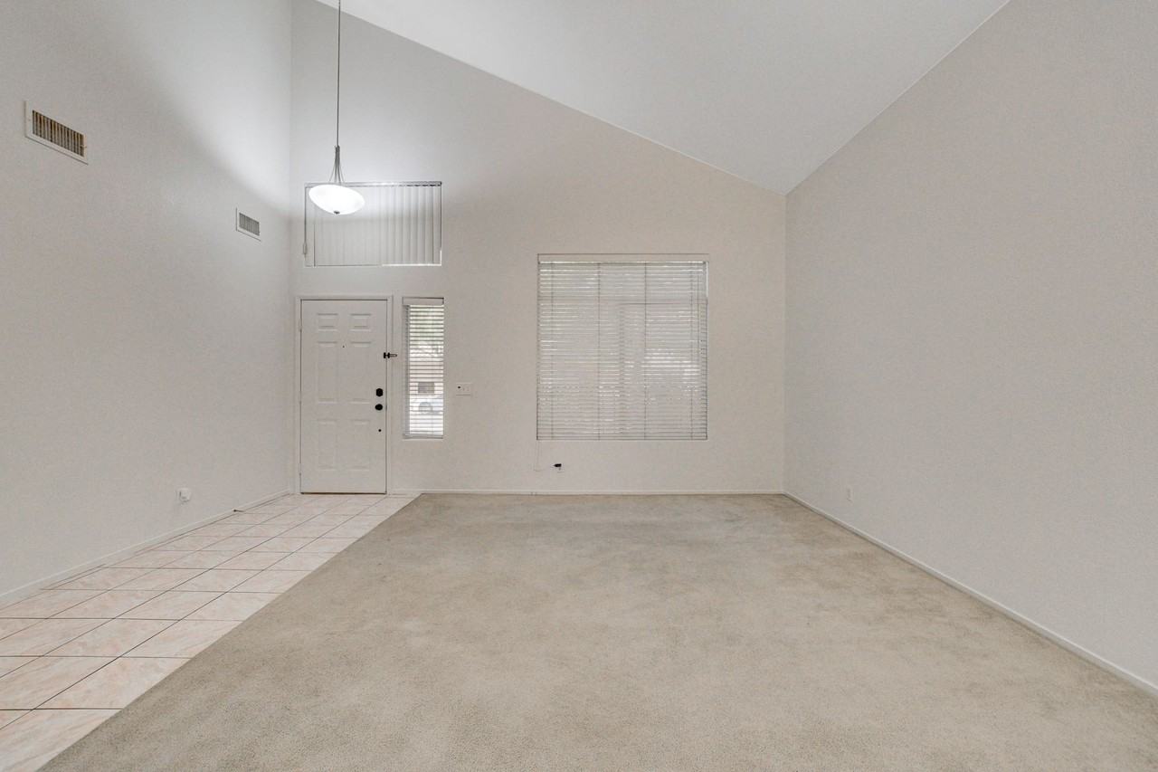 8621 Sierra Cima Ln - Photo 4 of 31