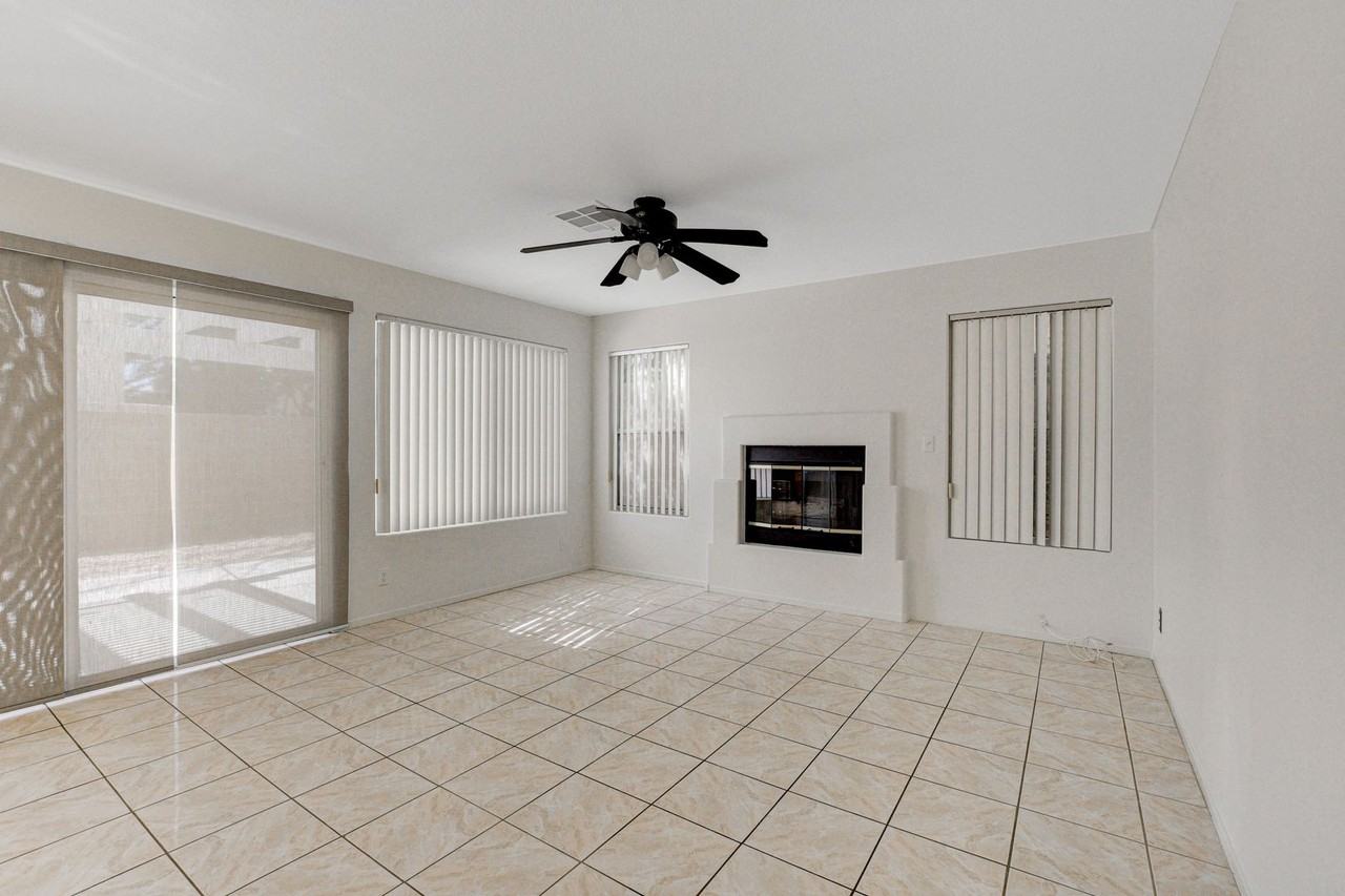 8621 Sierra Cima Ln - Photo 6 of 31
