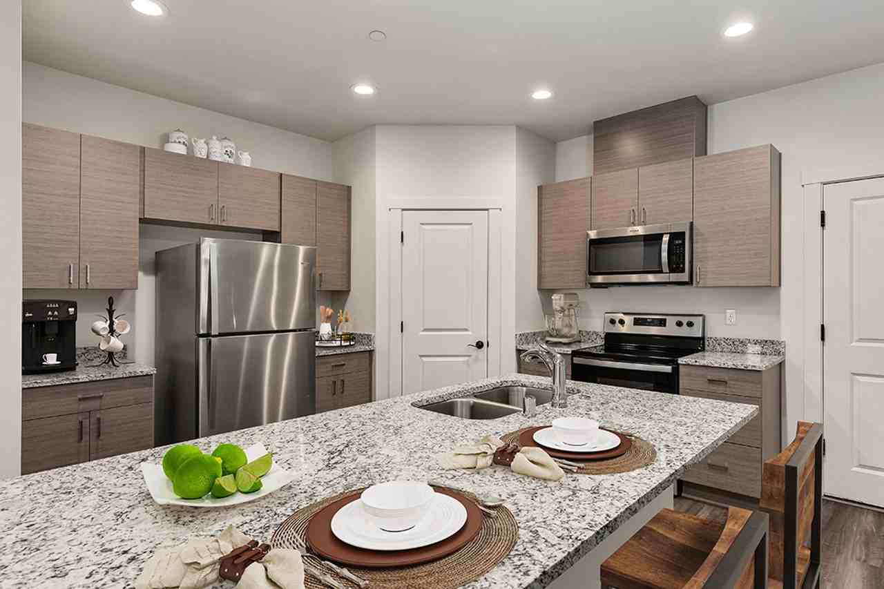 The Crossing - Photo 2 of 20