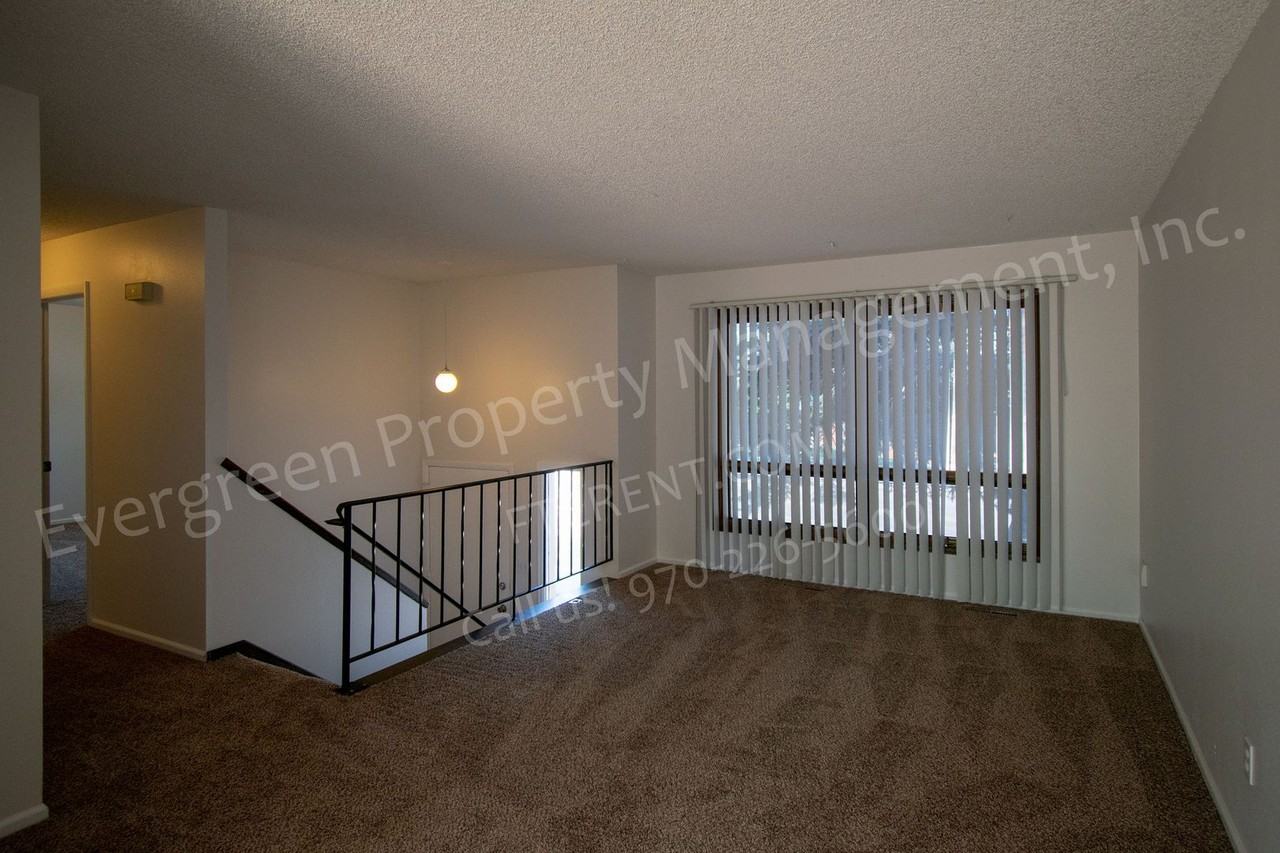 2401 W Stuart St - Photo 6 of 36