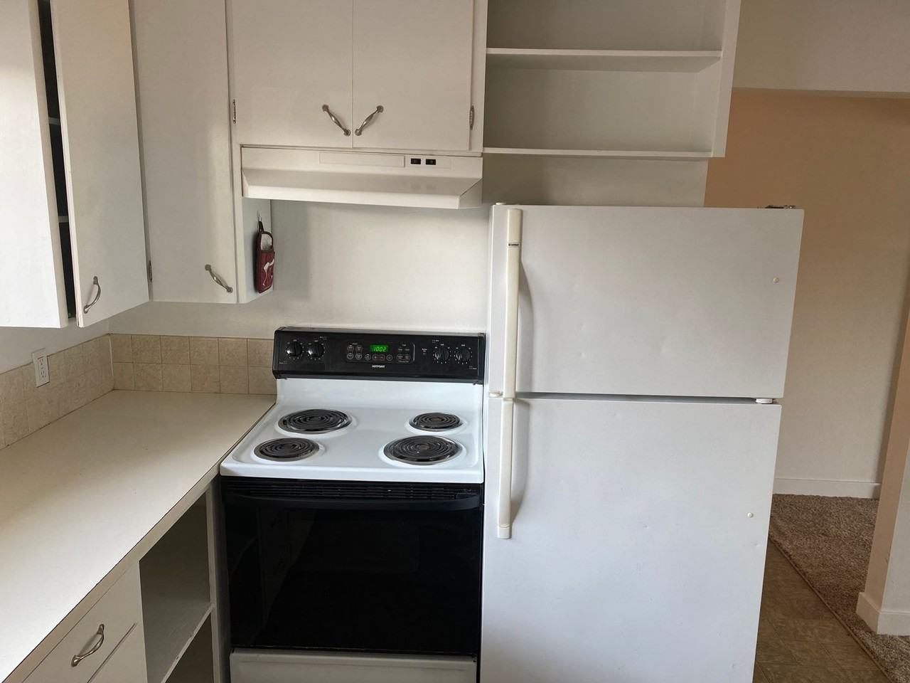 205 Se 12th St - Photo 3 of 16