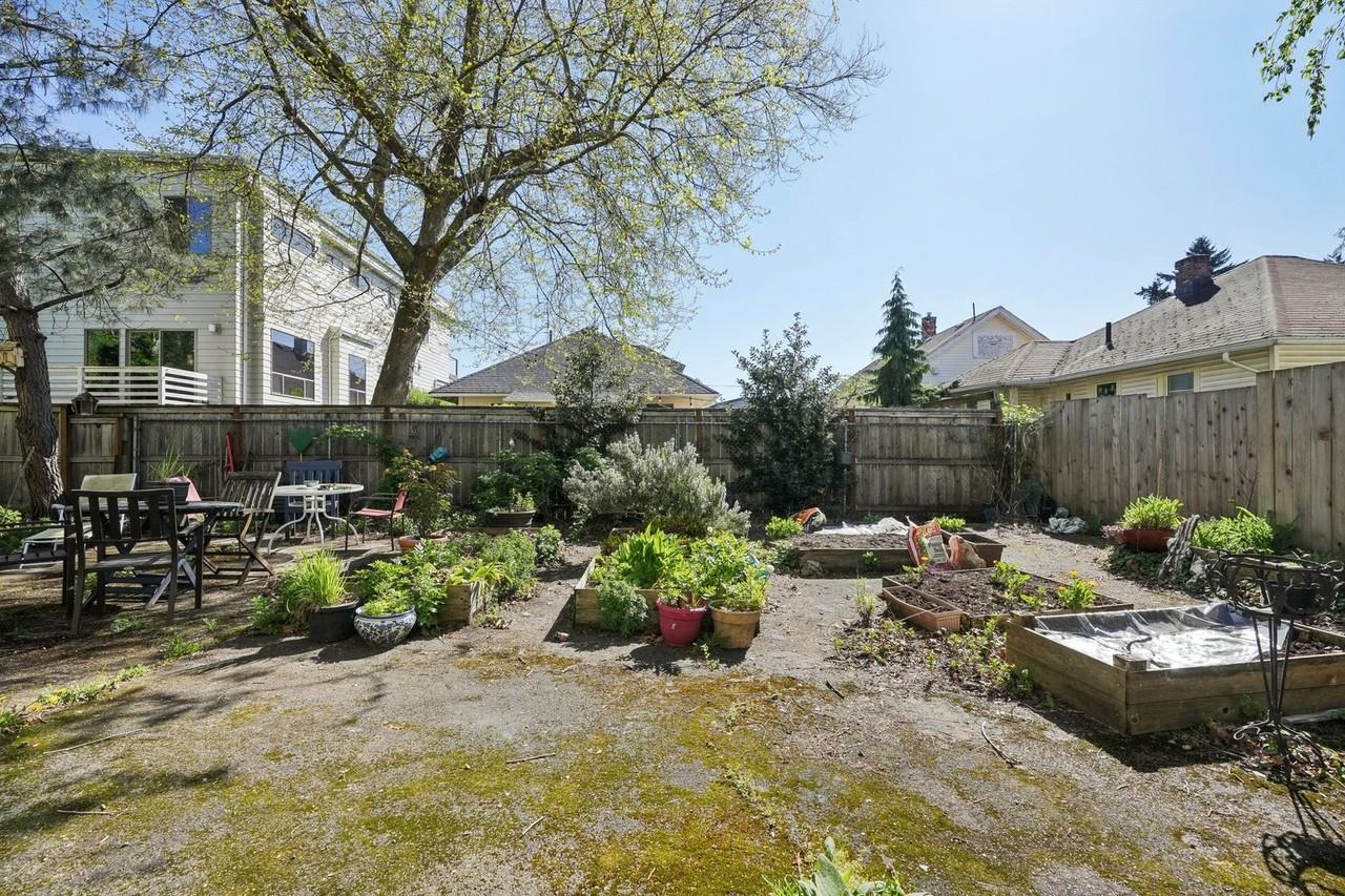 4016 Ne 6th Ave #10 - Photo 2 of 13