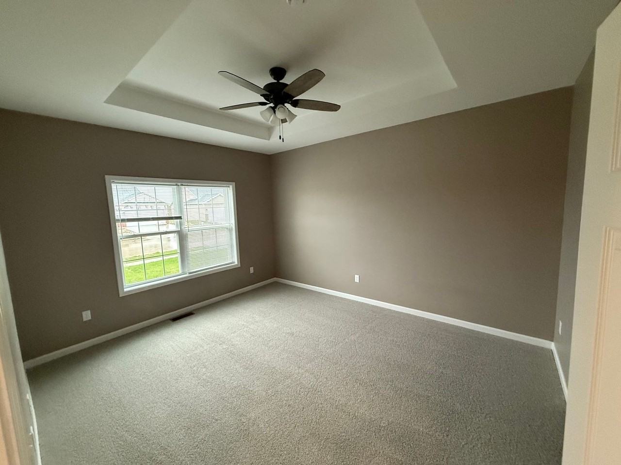 713 Stephanie Ct - Photo 6 of 11