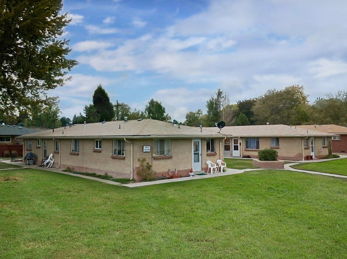 6700 West 37th Place - Photo 2 of 5